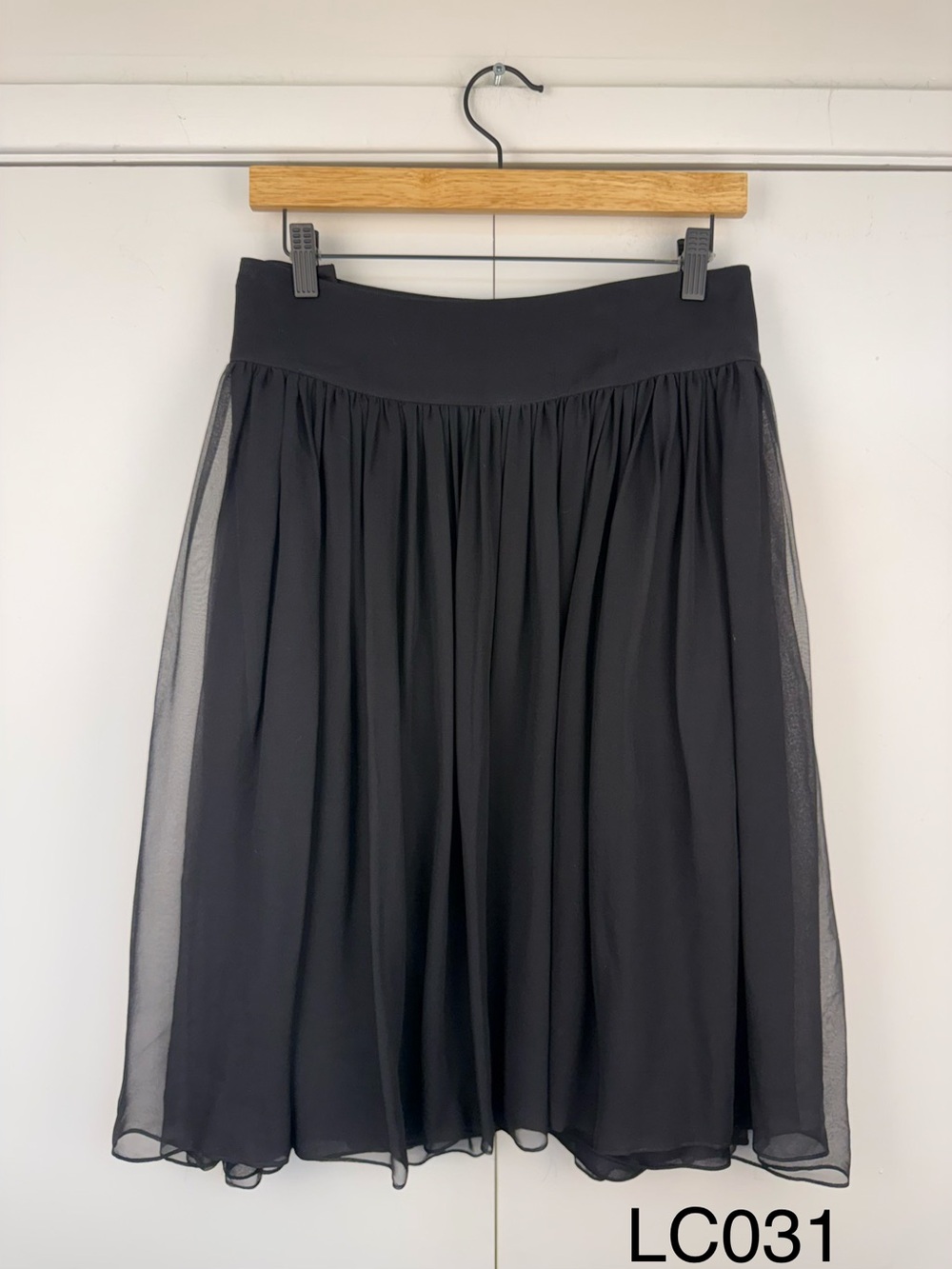 St. John Black 100% Silk Chiffon Full Skirt Size 16 Fall 2009
